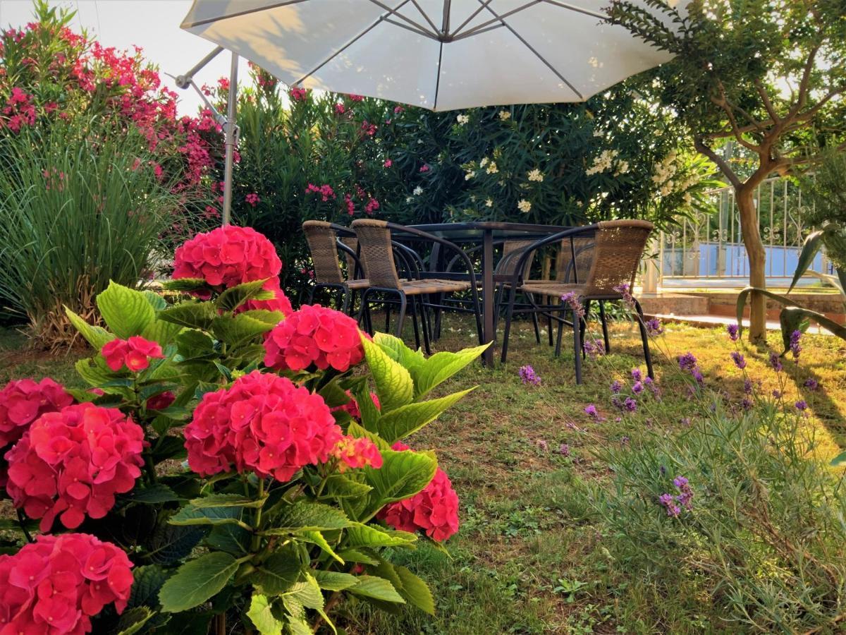 Apartment Agava Istria - Family Vacation Rental With Free Parking, Garden, Wifi Liznjan Exterior photo