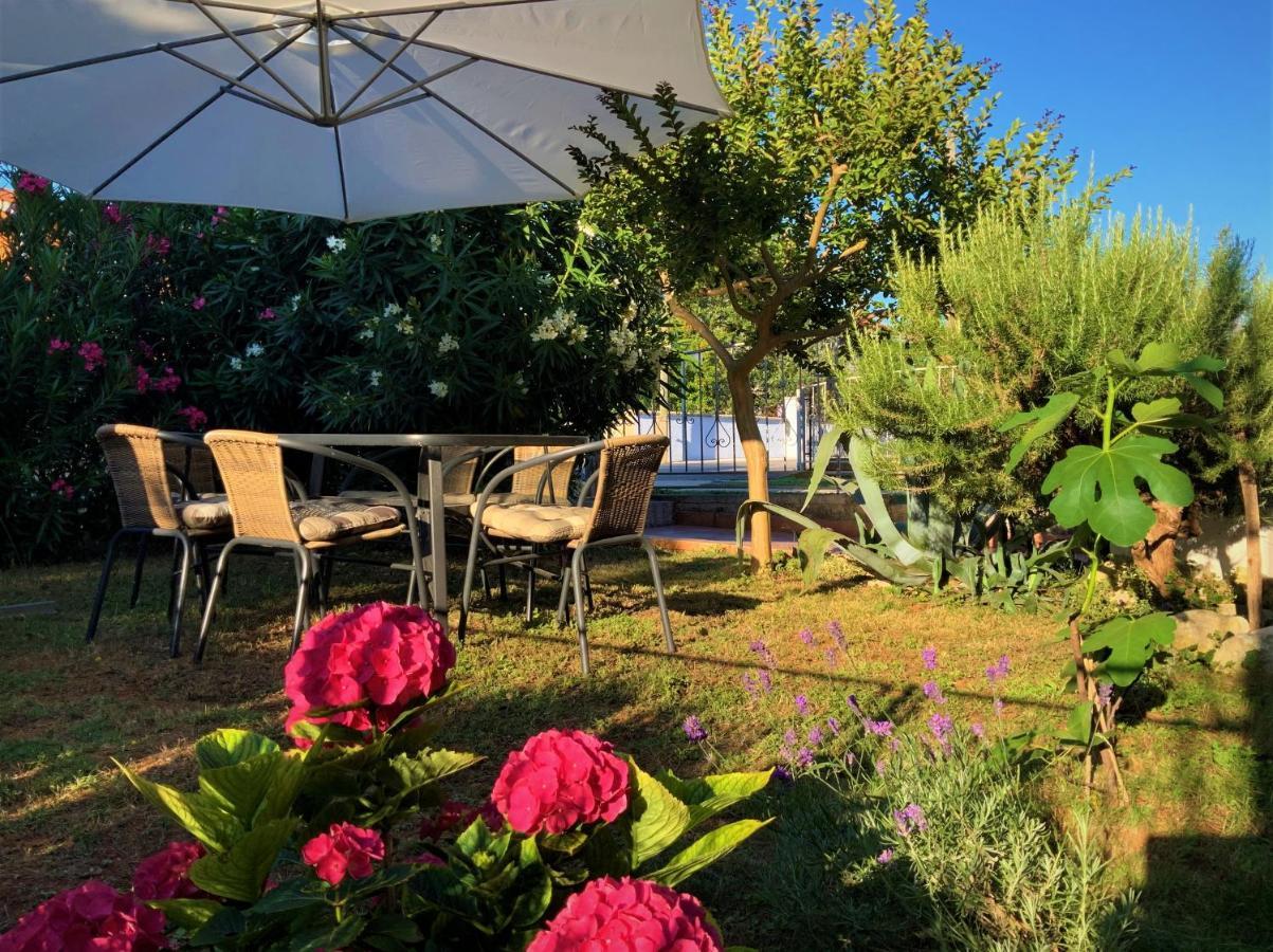 Apartment Agava Istria - Family Vacation Rental With Free Parking, Garden, Wifi Liznjan Exterior photo